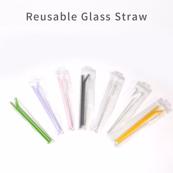 Saftstrohhalm aus Pyrex-Glas mit individuellem Logo. Wiederverwendbarer individueller Glasstrohhalm mit Bürstensplitter